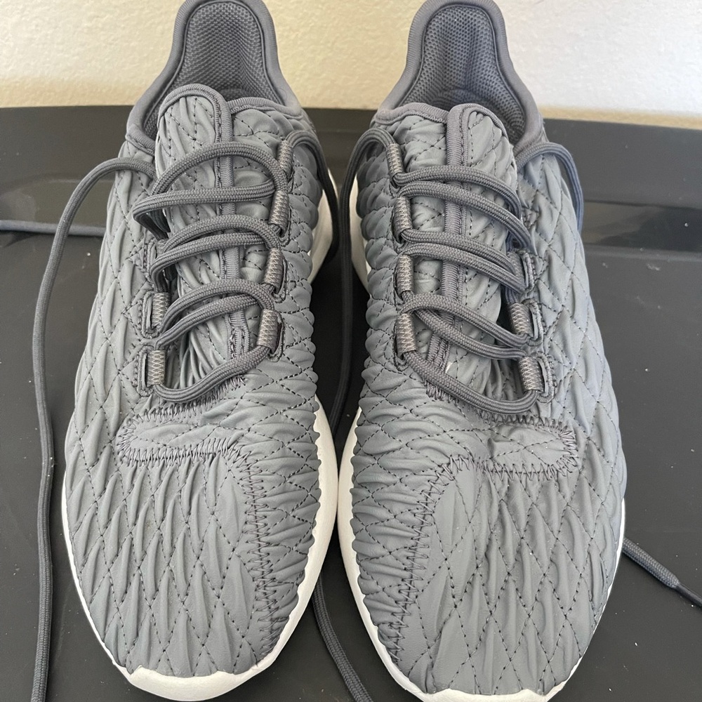 Adidas Tubular